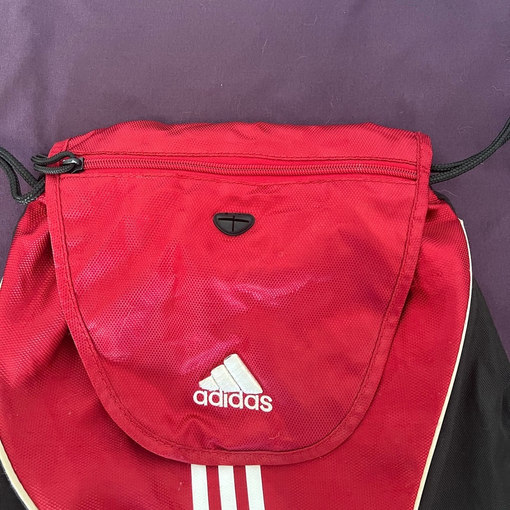 Red Adidas drawstring bag - Picture 2 of 4